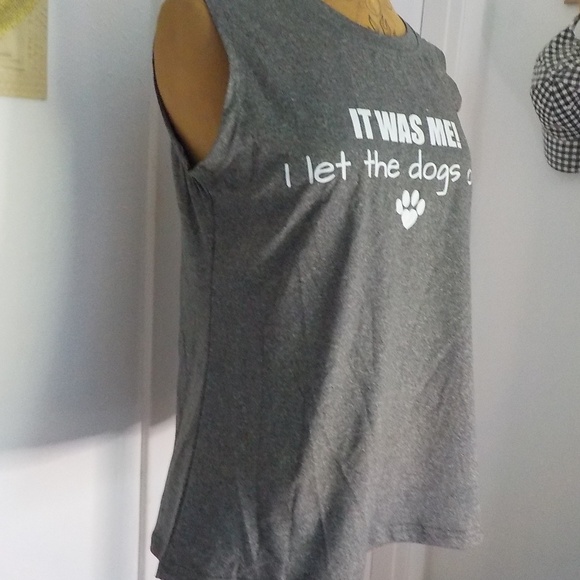 Gray "Dogs Out" Tee Shirt - Picture 4 of 8